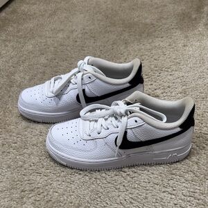 Nike Kids White and Black Sneakers